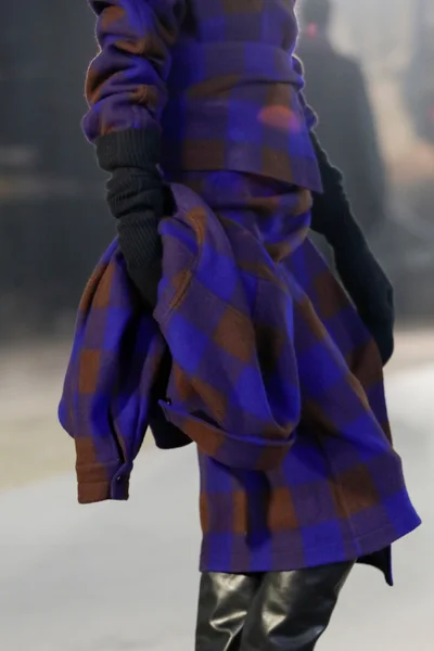 Look 40